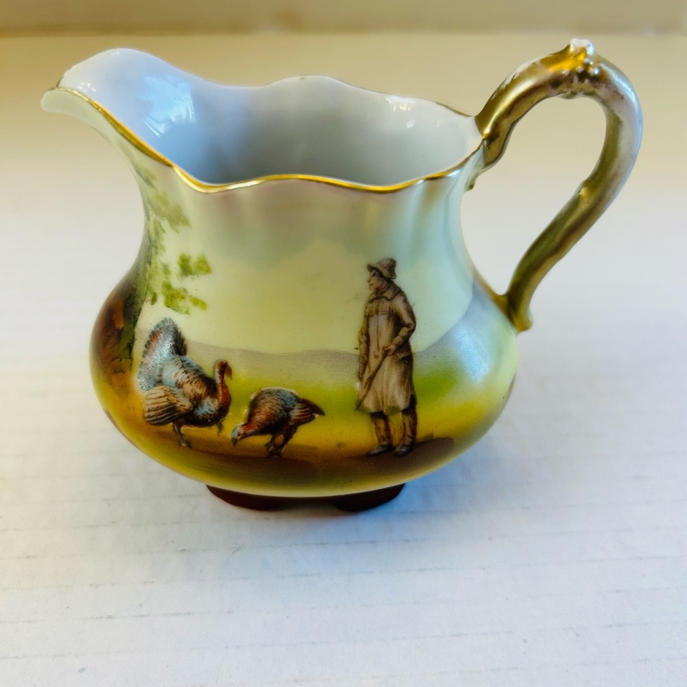 Royal Bayreuth Bavarian Creamer